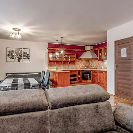 Korona Guest house 4*