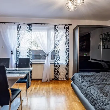 Korona Guest house *