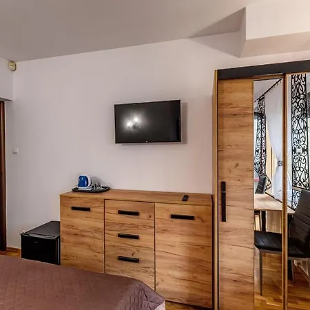 Guest house Korona 4*